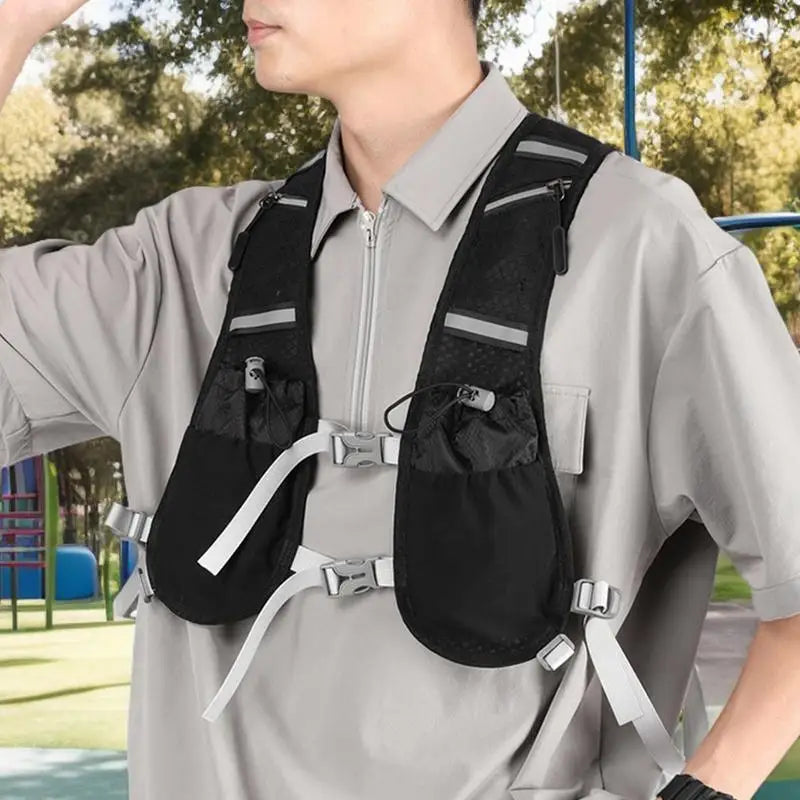 Breathable Hydration Vest For Men Adjustable Running Pack